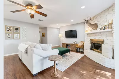 90 Live Oak, Van Vleck, TX 77482 - Photo 11