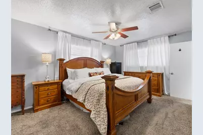 90 Live Oak, Van Vleck, TX 77482 - Photo 17
