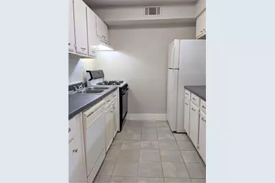 704 E 22nd Street #2, Houston, TX 77008 - Photo 9