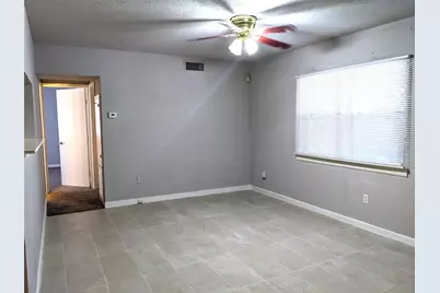 704 E 22nd Street #2, Houston, TX 77008 - Photo 3