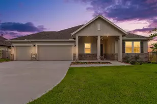 11822 Old Fashion Cir, Mont Belvieu, TX 77535 - Photo 1