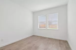 11822 Old Fashion Cir, Mont Belvieu, TX 77535 - Photo 13