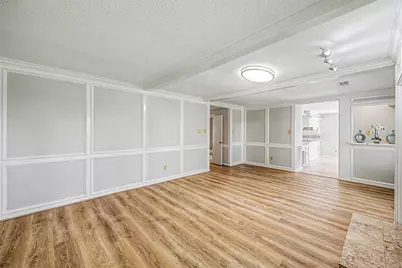 11651 Trailmont Drive, Houston, TX 77077 - Photo 17