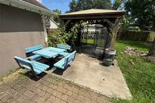 4514 Beechcraft St, Seabrook, TX 77586 - Photo 21