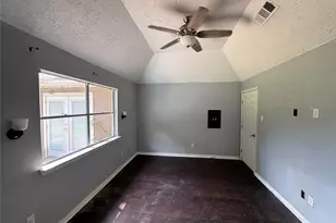 4514 Beechcraft St, Seabrook, TX 77586 - Photo 9