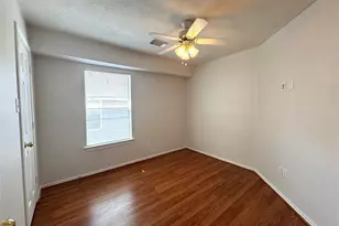 213 E Summerhaze Circle, The Woodlands, TX 77382 - Photo 19