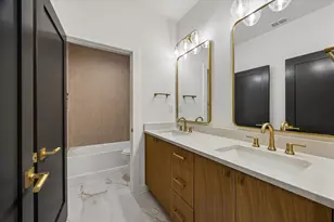 1415 Harold St, Houston, TX 77006 - Photo 23