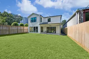 1415 Harold St, Houston, TX 77006 - Photo 29