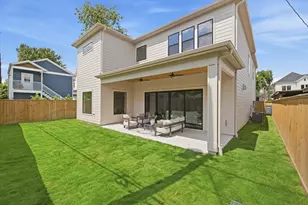 212 E 24th St, Houston, TX 77008 - Photo 9