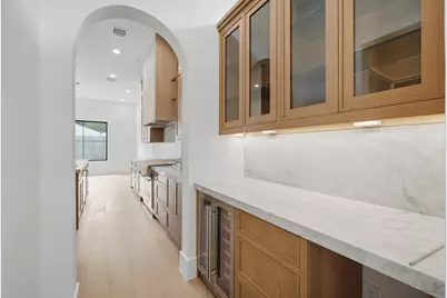 212 E 24th Street, Houston, TX 77008 - Photo 9