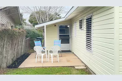 17 Manor Way, Galveston, TX 77550 - Photo 23