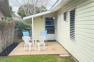 17 Manor Way, Galveston, TX 77550 - Photo 23