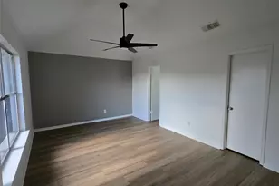 11514 Turtle Lake Dr, Houston, TX 77064 - Photo 9