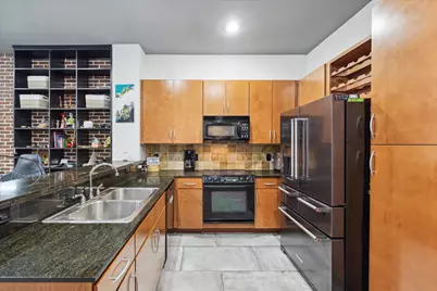 1901 Post Oak Boulevard #4304, Houston, TX 77056 - Photo 9