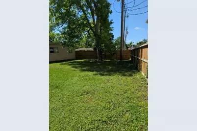 146 W Brenda Street, Houston, TX 77076 - Photo 9