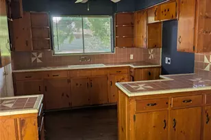 146 W Brenda St, Houston, TX 77076 - Photo 3