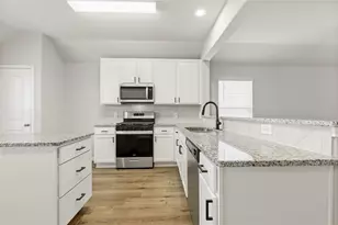 118 Bobcat Bnd, Huntsville, TX 77320 - Photo 5