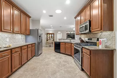 194 W Kentwick Place, Conroe, TX 77384 - Photo 7