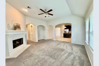 5018 Victory Shores Lane, Rosharon, TX 77583 - Photo 11