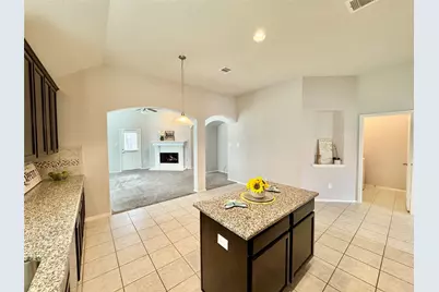 5018 Victory Shores Lane, Rosharon, TX 77583 - Photo 9