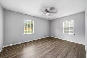 5859 Flamingo Dr, Houston, TX 77033 - Photo 13
