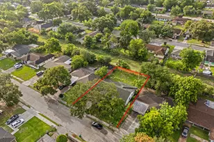 5859 Flamingo Dr, Houston, TX 77033 - Photo 25