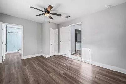 5859 Flamingo Drive, Houston, TX 77033 - Photo 21