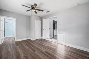 5859 Flamingo Dr, Houston, TX 77033 - Photo 21