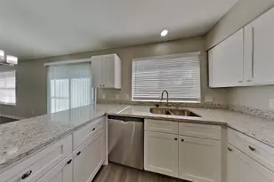 3414 Green Fields Dr, Sugar Land, TX 77479 - Photo 7