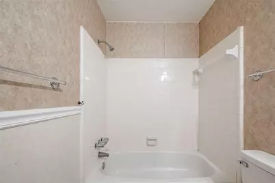 7615 Wovenwood Lane, Houston, TX 77041 - Photo 13