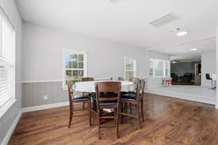 311 Burnett Dr, Baytown, TX 77520 - Photo 11