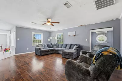 311 Burnett Drive, Baytown, TX 77520 - Photo 5