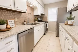 412 Breezy Ln, Wharton, TX 77488 - Photo 5