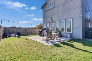 5702 Rucio Ln, Houston, TX 77092 - Photo 27