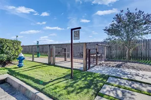 5702 Rucio Ln, Houston, TX 77092 - Photo 29