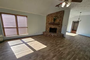 8319 Wind Veil Dr, Houston, TX 77040 - Photo 9