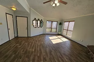 8319 Wind Veil Dr, Houston, TX 77040 - Photo 13