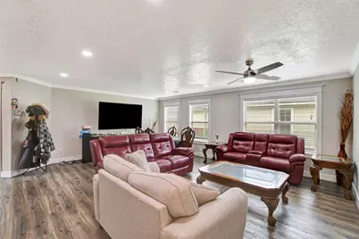 19015 Remington Bend Drive, Houston, TX 77073 - Photo 5