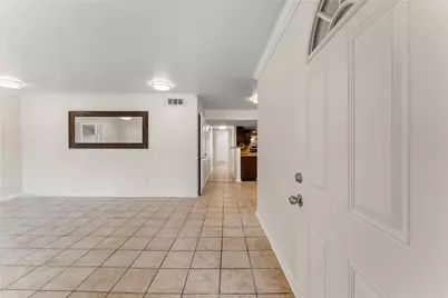 12633 Memorial Drive #50, Houston, TX 77024 - Photo 3
