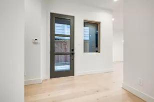 323 Malone St, Houston, TX 77007 - Photo 3