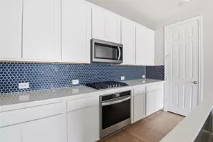 9406 Caddo Ridge Ln, Cypress, TX 77433 - Photo 9