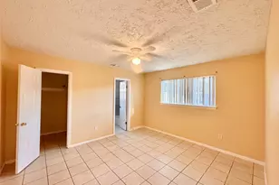 8215 Lugary Dr, Houston, TX 77074 - Photo 27