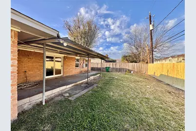 8215 Lugary Drive, Houston, TX 77074 - Photo 17