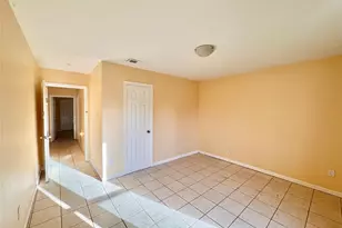 8215 Lugary Dr, Houston, TX 77074 - Photo 21