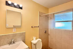 8215 Lugary Dr, Houston, TX 77074 - Photo 19