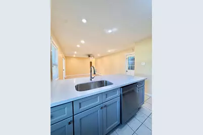 8215 Lugary Drive, Houston, TX 77074 - Photo 13