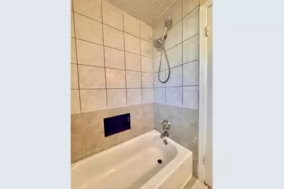 8215 Lugary Drive, Houston, TX 77074 - Photo 31