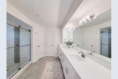 10703 Idlebrook Drive, Houston, TX 77070 - Photo 31