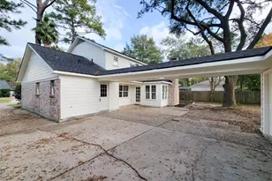 10703 Idlebrook Dr, Houston, TX 77070 - Photo 45