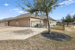 3801 Harvey Rd, College Station, TX 77845 - Photo 23